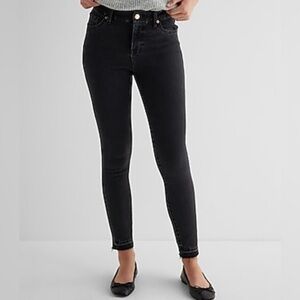 Express Black Mid Rise Women's Jeans Ultra Hyper Stretch Size M 6/8/10 Raw Hem